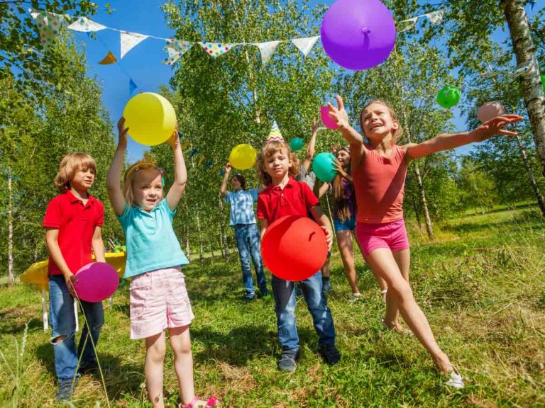 party-games-for-big-groups-kiwi-families