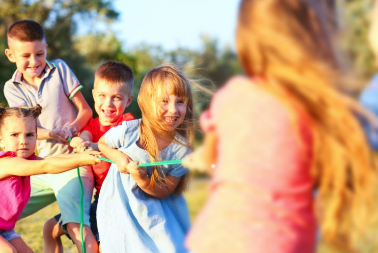 15 Fun Games to Play Outside - C.R.A.F.T.